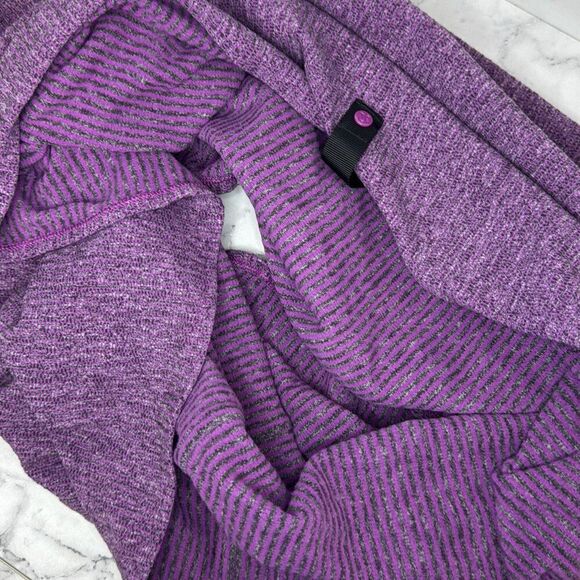 Lululemon Infinity Scarf - Picture 2 of 3